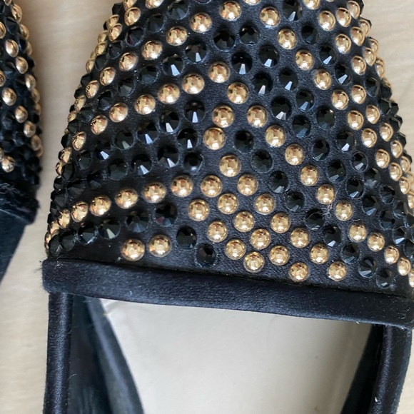 STEVEN by Steve Madden Black Flack Jeweled Gold - Picture 2 of 10